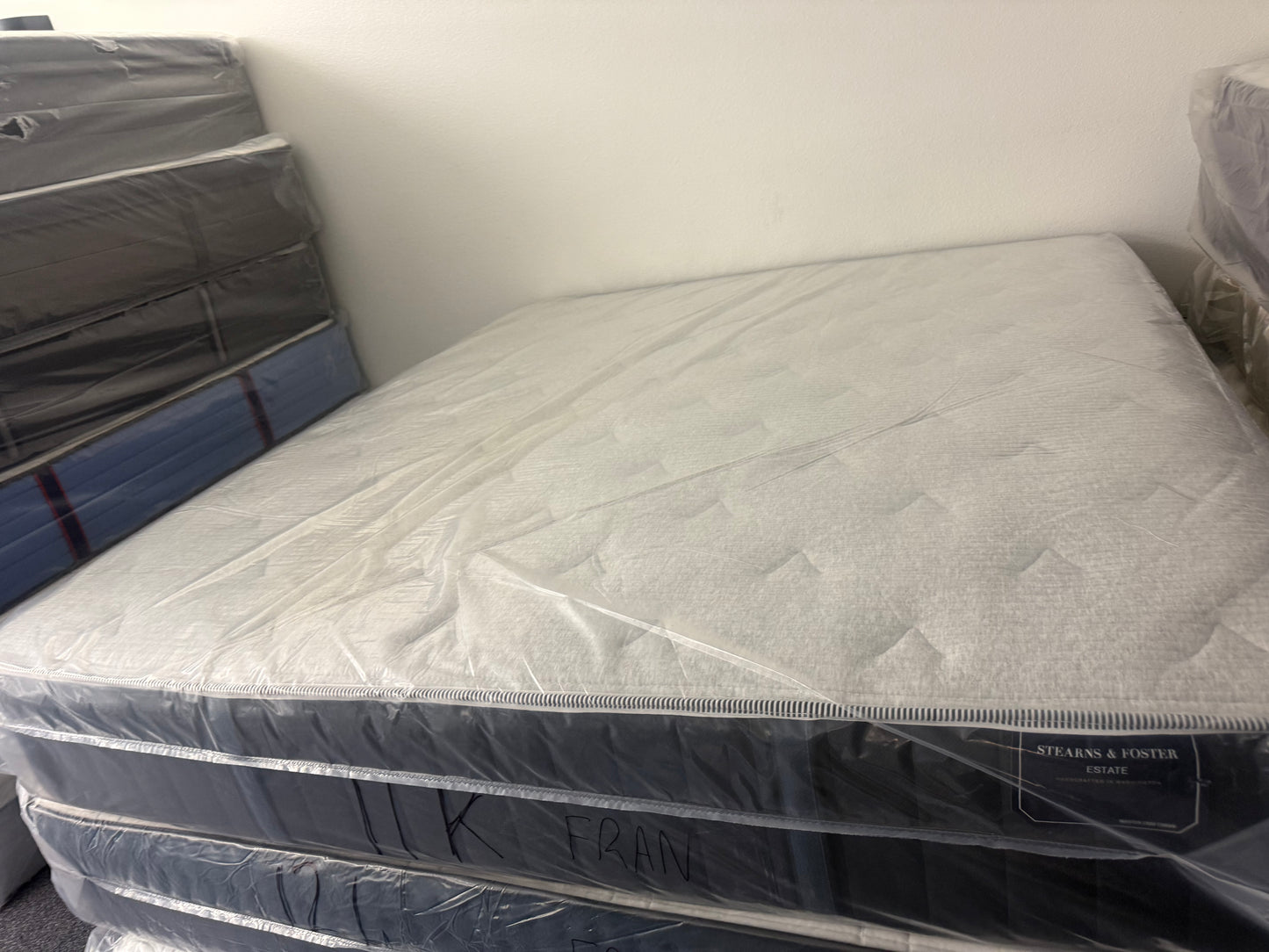 King stearns and foster estate mattress #B39