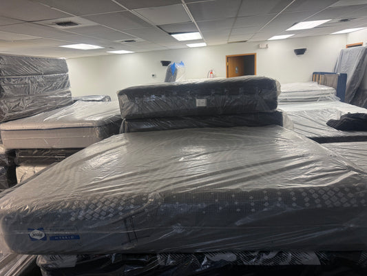 king Sealy posturpedic firm mattress hybrid #B82