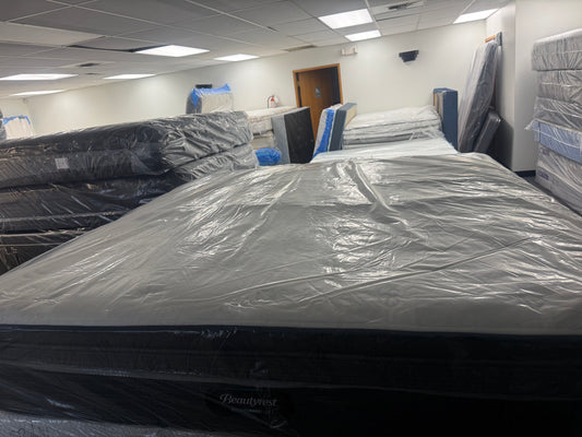 BEAUTYREST PRESSURESMART PILLOWTOP KING #B30