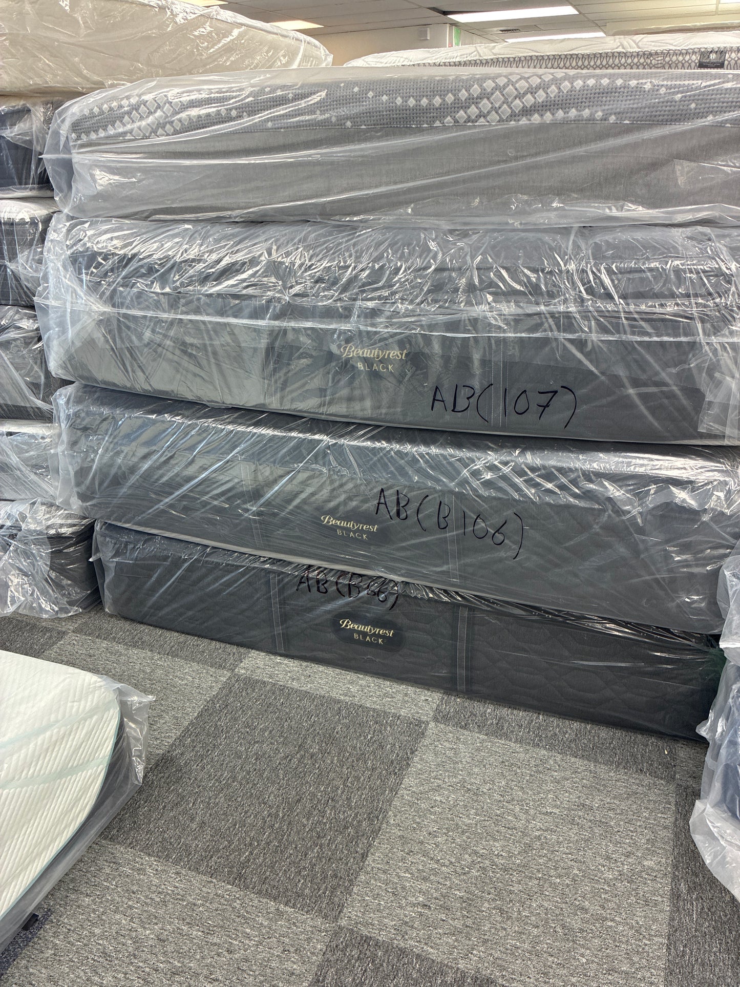 BEAUTYREST BLACK SERIES 3 PILLOWTOP KING #B110